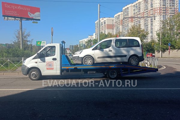 Эвакуация автомобиля из двора